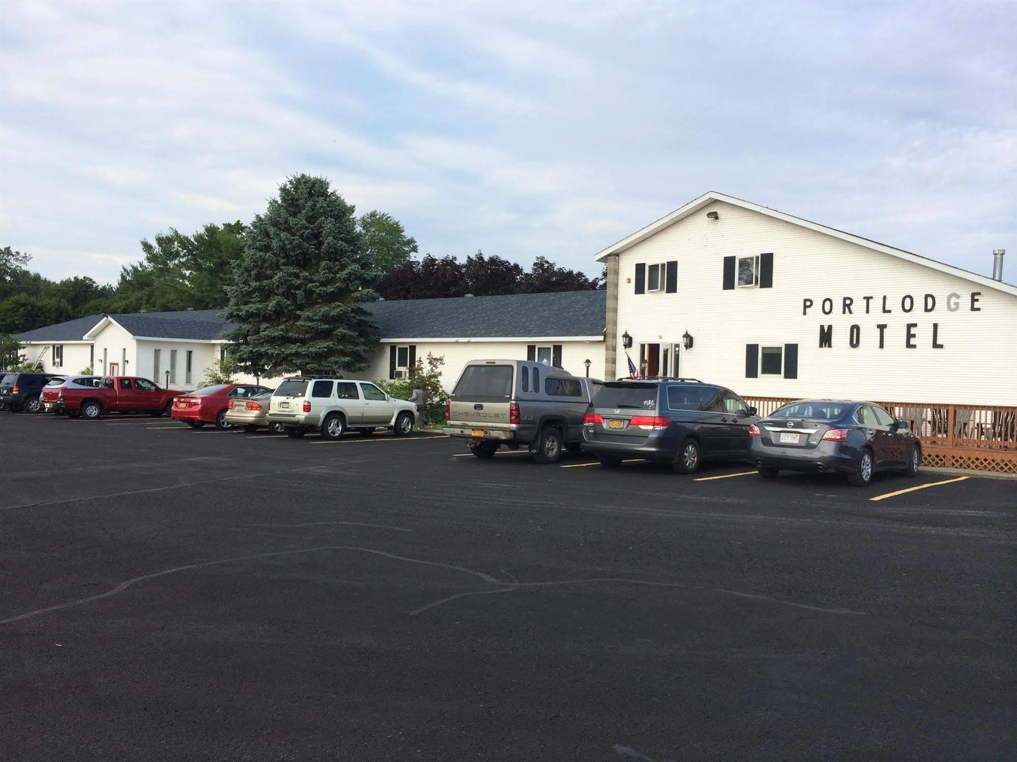 Port Lodge Motel Pulaski Buitenkant foto